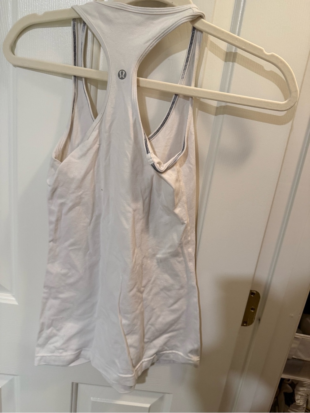 2 Lululemon Razorback Tanks - Picture 3 of 4